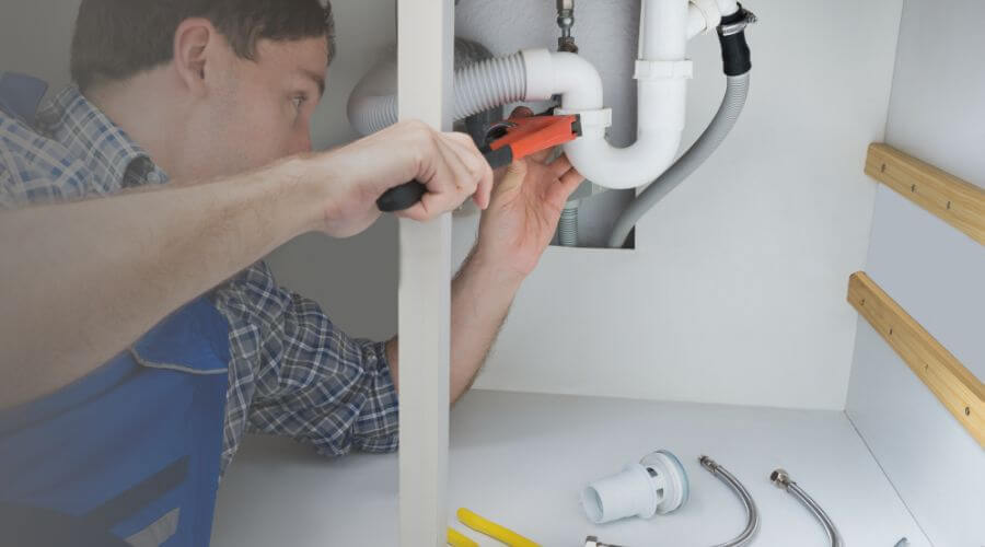 Local water heater installation in Sparr, FL